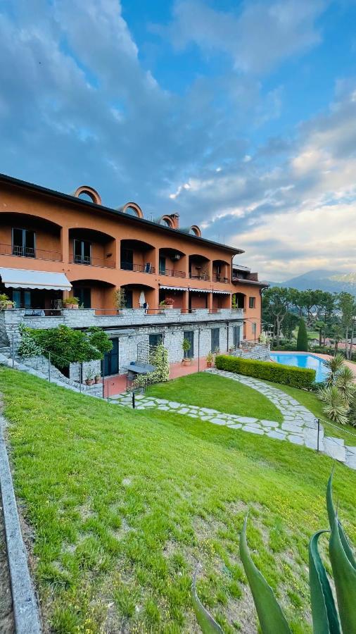 Lake View, Swimming Pool, Tennis Court And Private Parking Меццегра Экстерьер фото