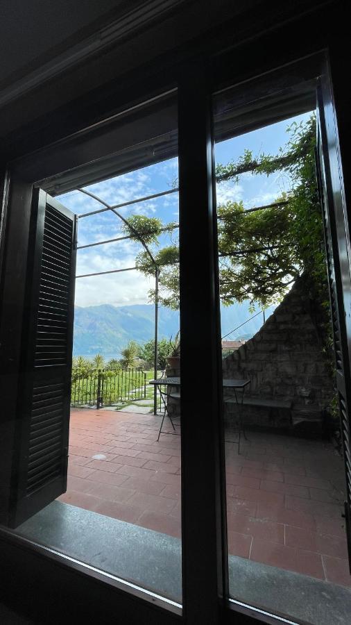 Lake View, Swimming Pool, Tennis Court And Private Parking Меццегра Экстерьер фото